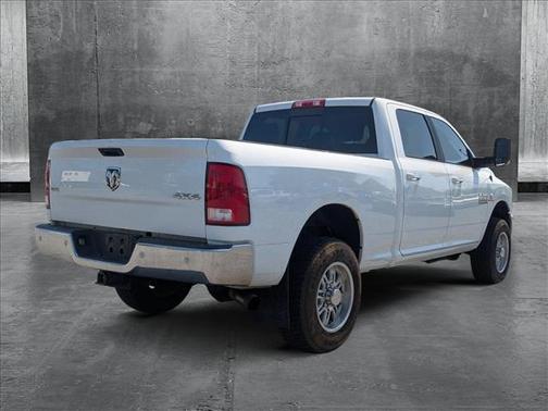 2018 RAM 3500 SLT Crew Cab 4x4 6'4' Box
