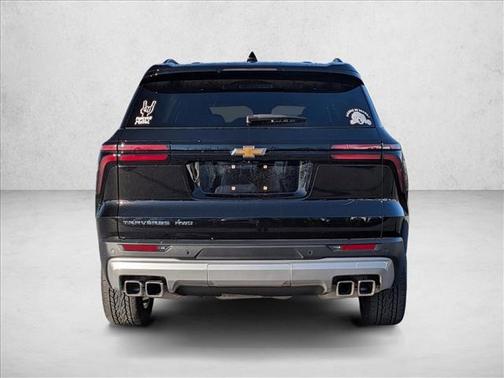 Mosaic Black Metallic 2025 Chevrolet Traverse LT