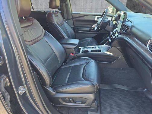2023 Ford Explorer Platinum