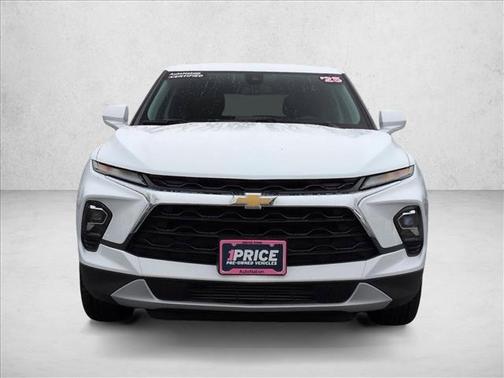 Summit White 2025 Chevrolet Blazer 2LT