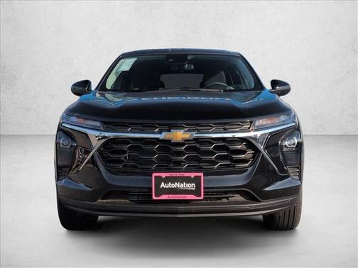 Mosaic Black Metallic 2026 Chevrolet Trax LS