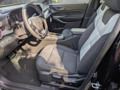 2025 Chevrolet Trax FWD 1RS