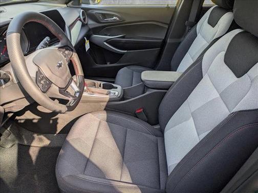 2025 Chevrolet Trax FWD 1RS
