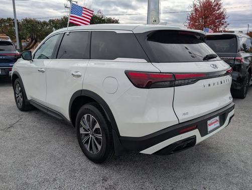 2022 INFINITI QX60 PURE