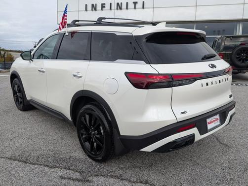 2025 INFINITI QX60 LUXE