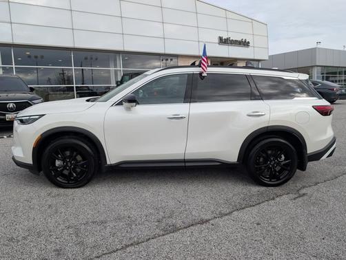 2025 INFINITI QX60 LUXE