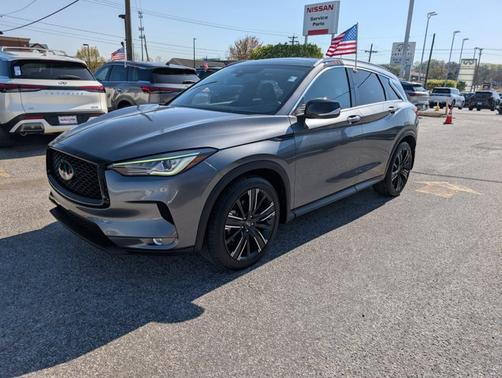 2022 INFINITI QX50 LUXE