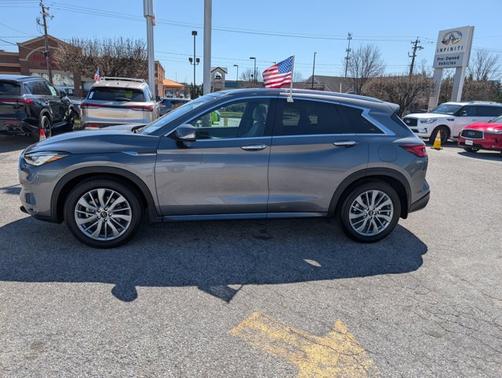 2023 INFINITI QX50 LUXE