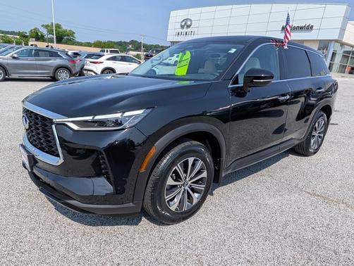 2022 INFINITI QX60 PURE