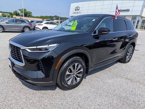 2022 INFINITI QX60 PURE