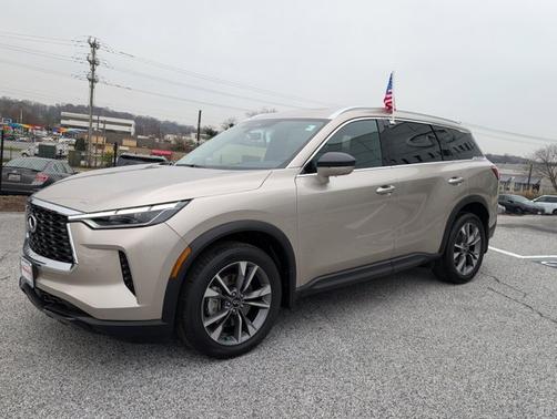 2024 INFINITI QX60 LUXE