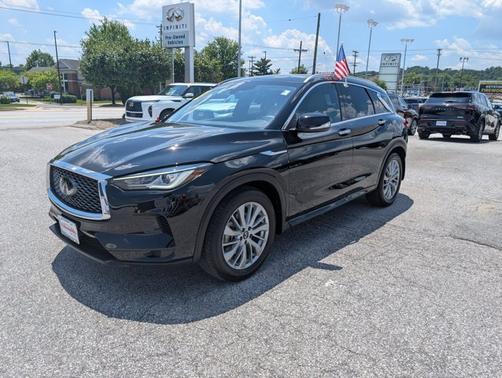 2023 INFINITI QX50 LUXE