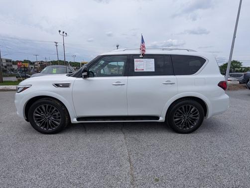 2024 INFINITI QX80 SENSORY