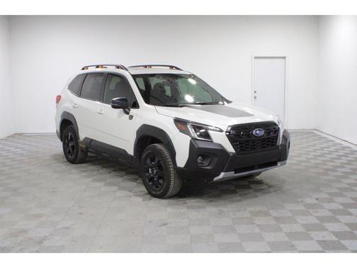 Crystal White Pearl 2025 Subaru Forester Wilderness