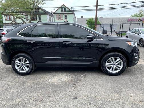 Photo 2 of 30 of 2018 Ford Edge SEL