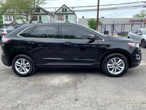 Photo 2 of 30 of 2018 Ford Edge SEL
