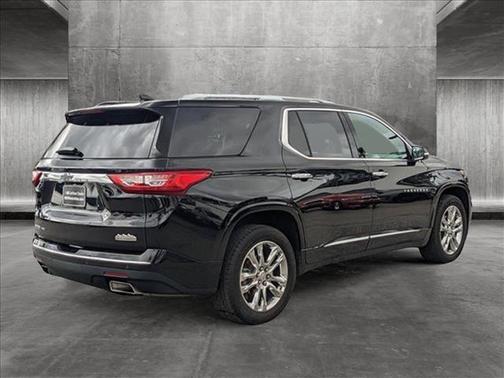 Photo 5 of 27 of 2019 Chevrolet Traverse High Country