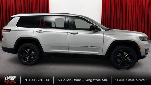 2022 Jeep Grand Cherokee L Laredo