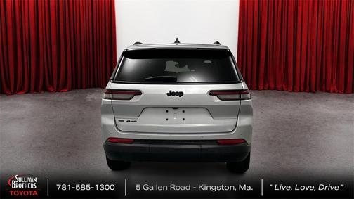 2022 Jeep Grand Cherokee L Laredo