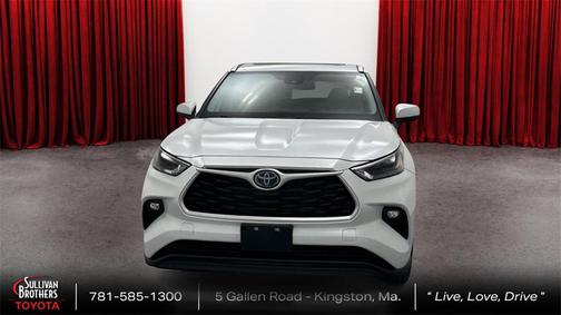 2022 Toyota Highlander Hybrid XLE