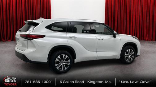 2022 Toyota Highlander Hybrid XLE