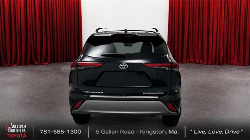 2023 Toyota Highlander Platinum