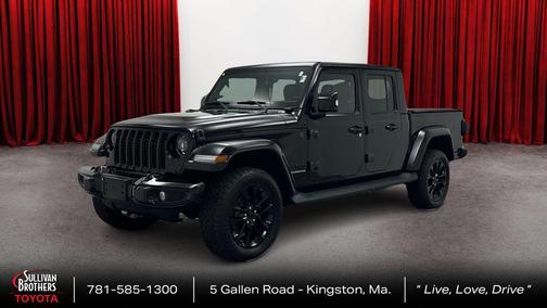 Black Clearcoat 2022 Jeep Gladiator High Altitude 4x4