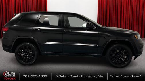 2022 Jeep Grand Cherokee Laredo