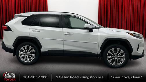 2025 Toyota RAV4 XLE Premium