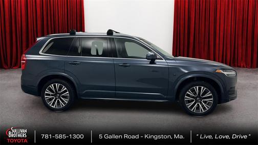 2020 Volvo XC90 T6 Momentum