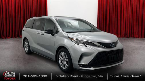 2023 Toyota Sienna XSE 7 Passenger