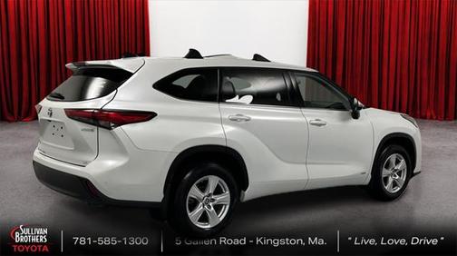 2022 Toyota Highlander Hybrid LE