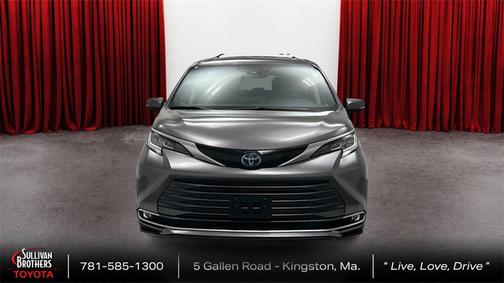 2023 Toyota Sienna Limited 7-Passenger