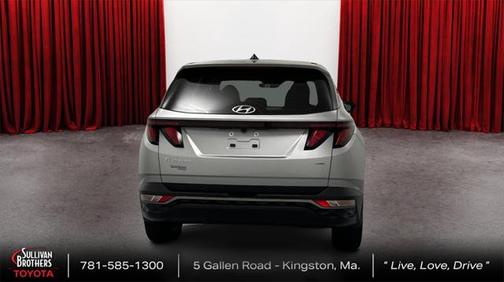 2022 Hyundai TUCSON SE