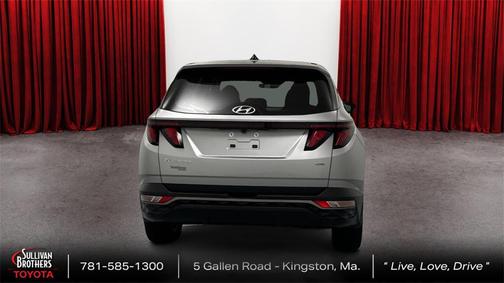 2022 Hyundai TUCSON SE
