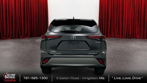 2024 Toyota Highlander Hybrid Platinum