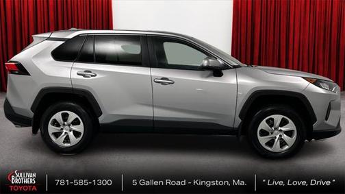 2022 Toyota RAV4 LE