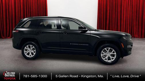 Diamond Black Crystal Pearlcoat 2022 Jeep Grand Cherokee Limited