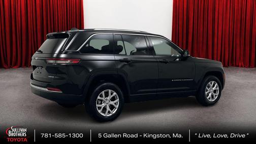 Diamond Black Crystal Pearlcoat 2022 Jeep Grand Cherokee Limited