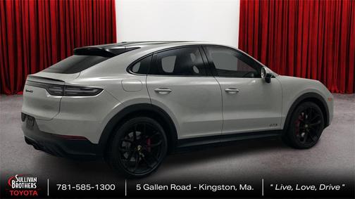 2021 Porsche Cayenne GTS