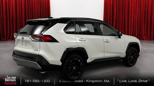 2022 Toyota RAV4 Hybrid SE