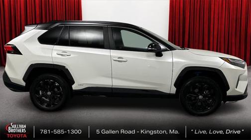 2022 Toyota RAV4 Hybrid SE