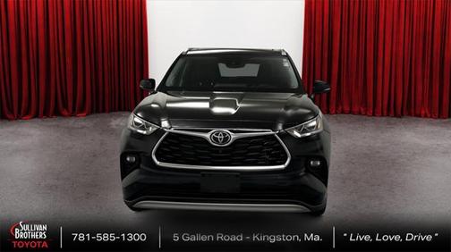 2022 Toyota Highlander Platinum