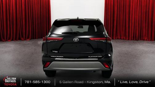 2022 Toyota Highlander Platinum