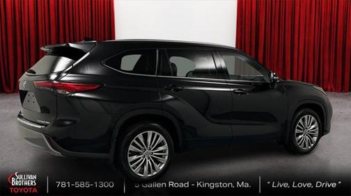 2022 Toyota Highlander Platinum