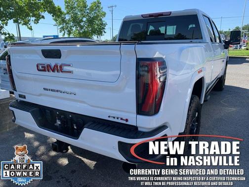 Summit White 2024 GMC Sierra 3500 AT4