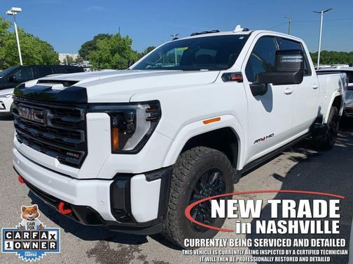 Summit White 2024 GMC Sierra 3500 AT4