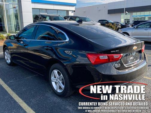Mosaic Black Metallic 2024 Chevrolet Malibu FWD 1LT