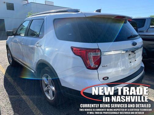 OXFORD WHITE 2018 Ford Explorer XLT