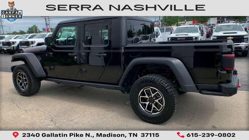 Black Clearcoat 2024 Jeep Gladiator Rubicon